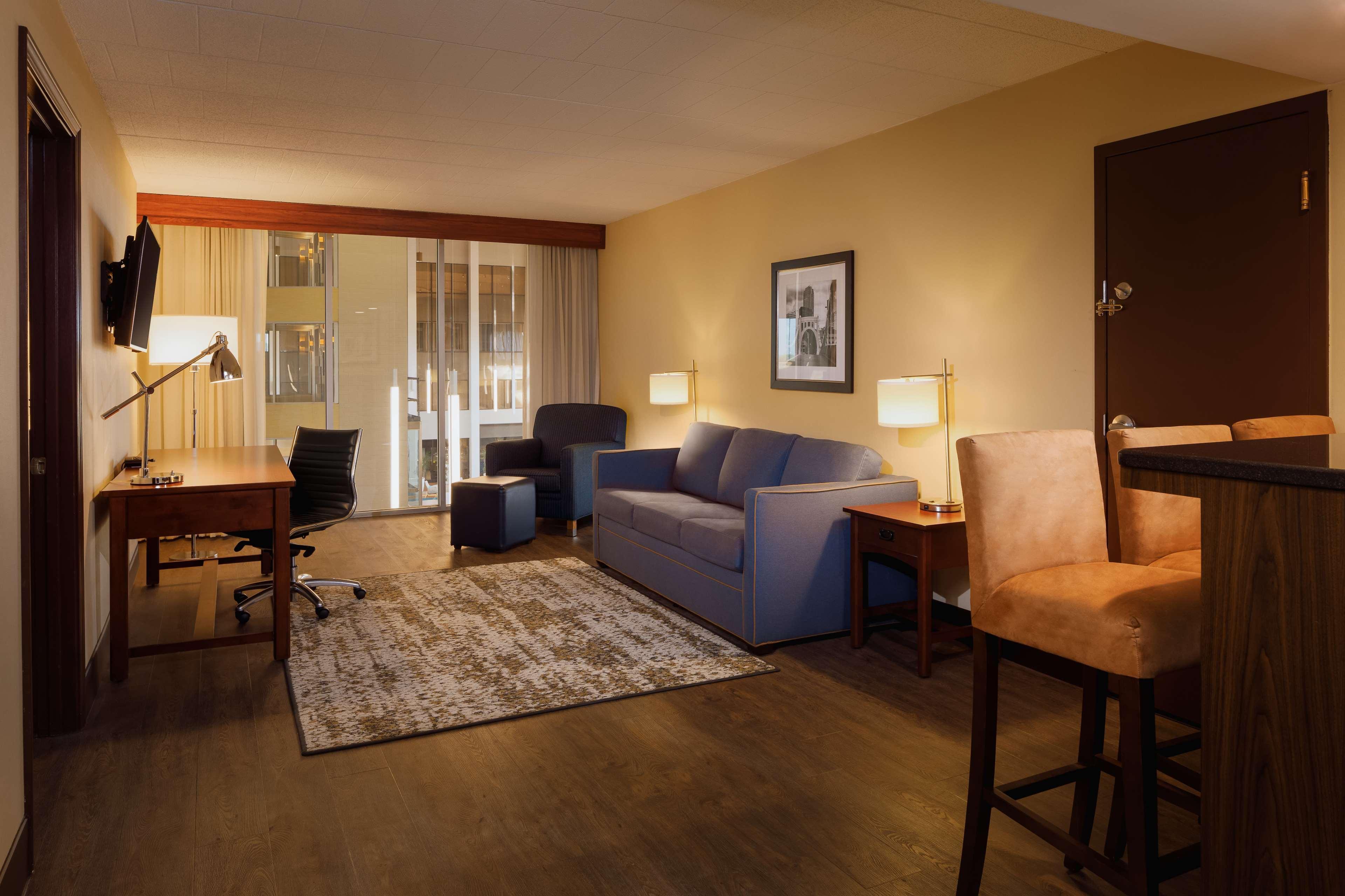 Doubletree By Hilton Pittsburgh - Cranberry Hotel Cranberry Township Exterior photo