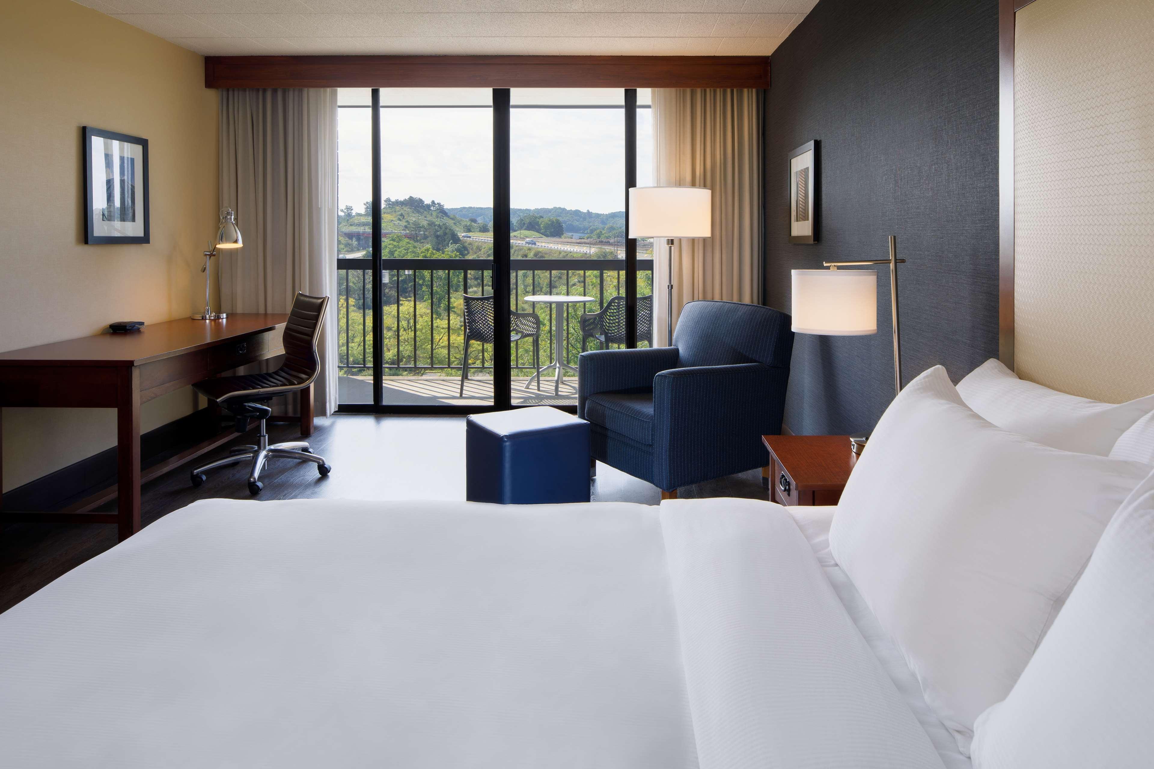 Doubletree By Hilton Pittsburgh - Cranberry Hotel Cranberry Township Exterior photo