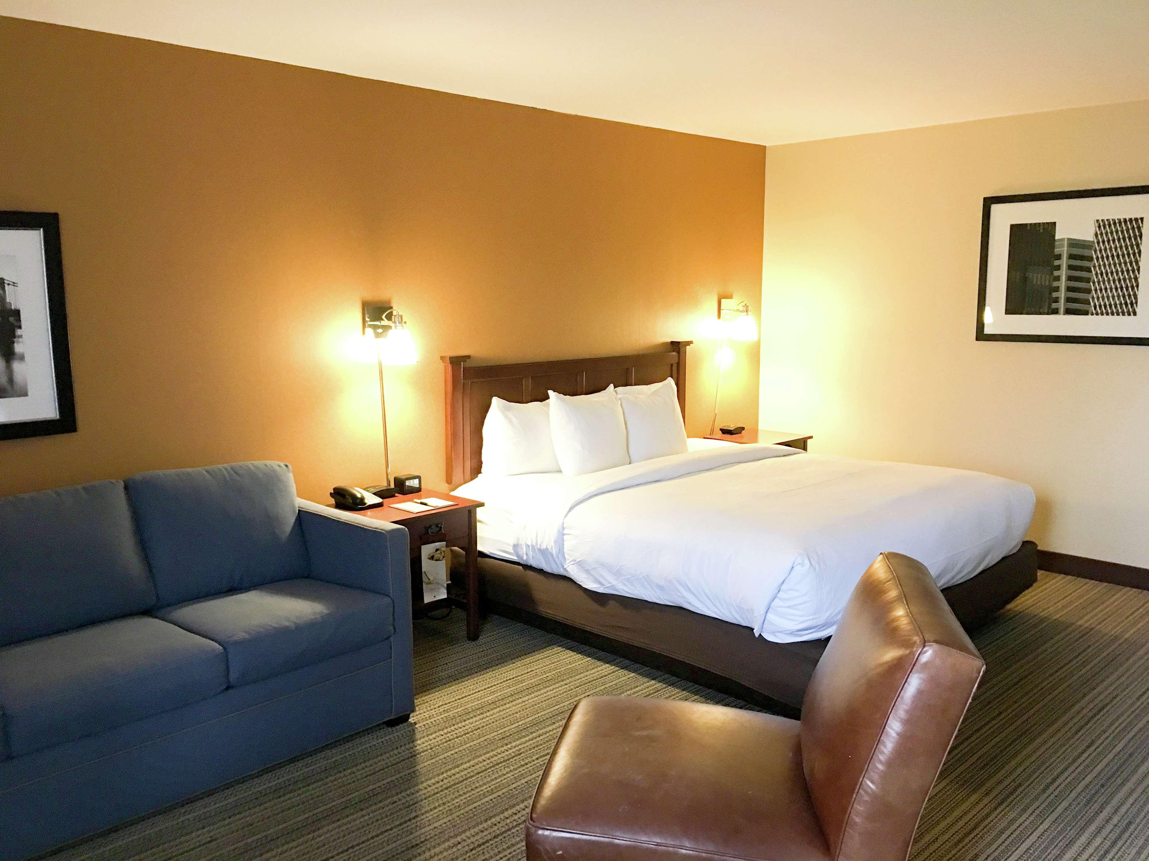Doubletree By Hilton Pittsburgh - Cranberry Hotel Cranberry Township Exterior photo