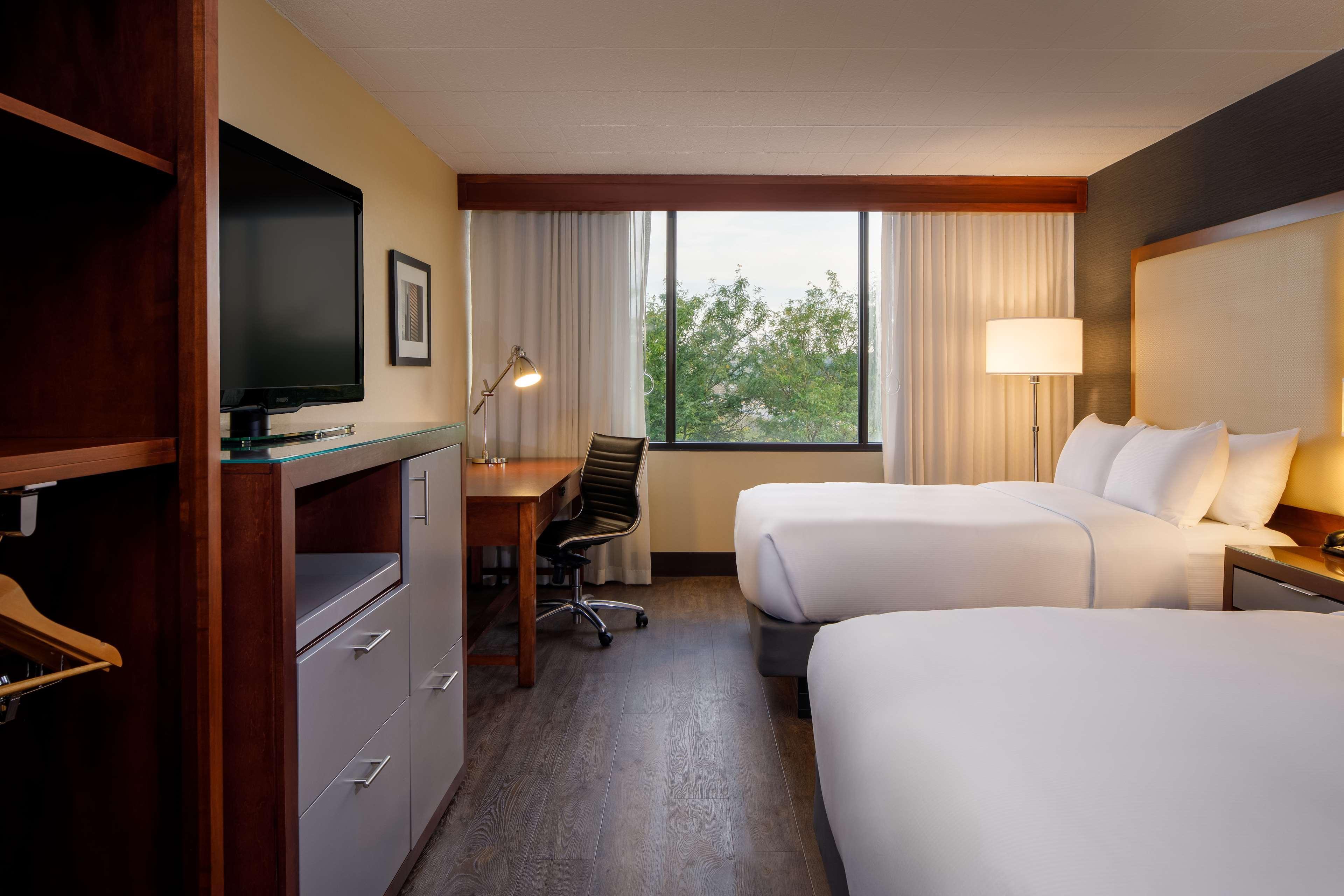 Doubletree By Hilton Pittsburgh - Cranberry Hotel Cranberry Township Exterior photo