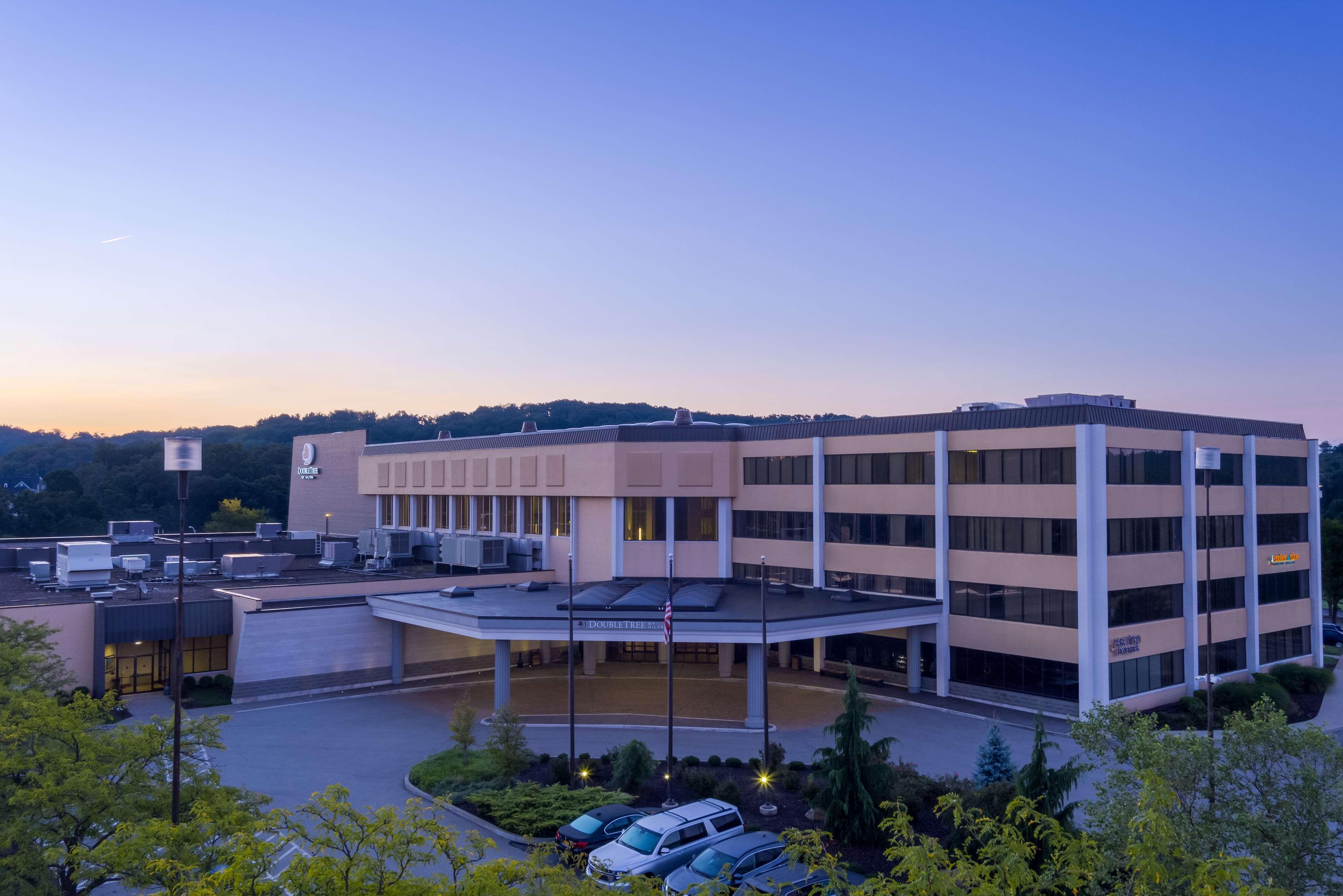 Doubletree By Hilton Pittsburgh - Cranberry Hotel Cranberry Township Exterior photo