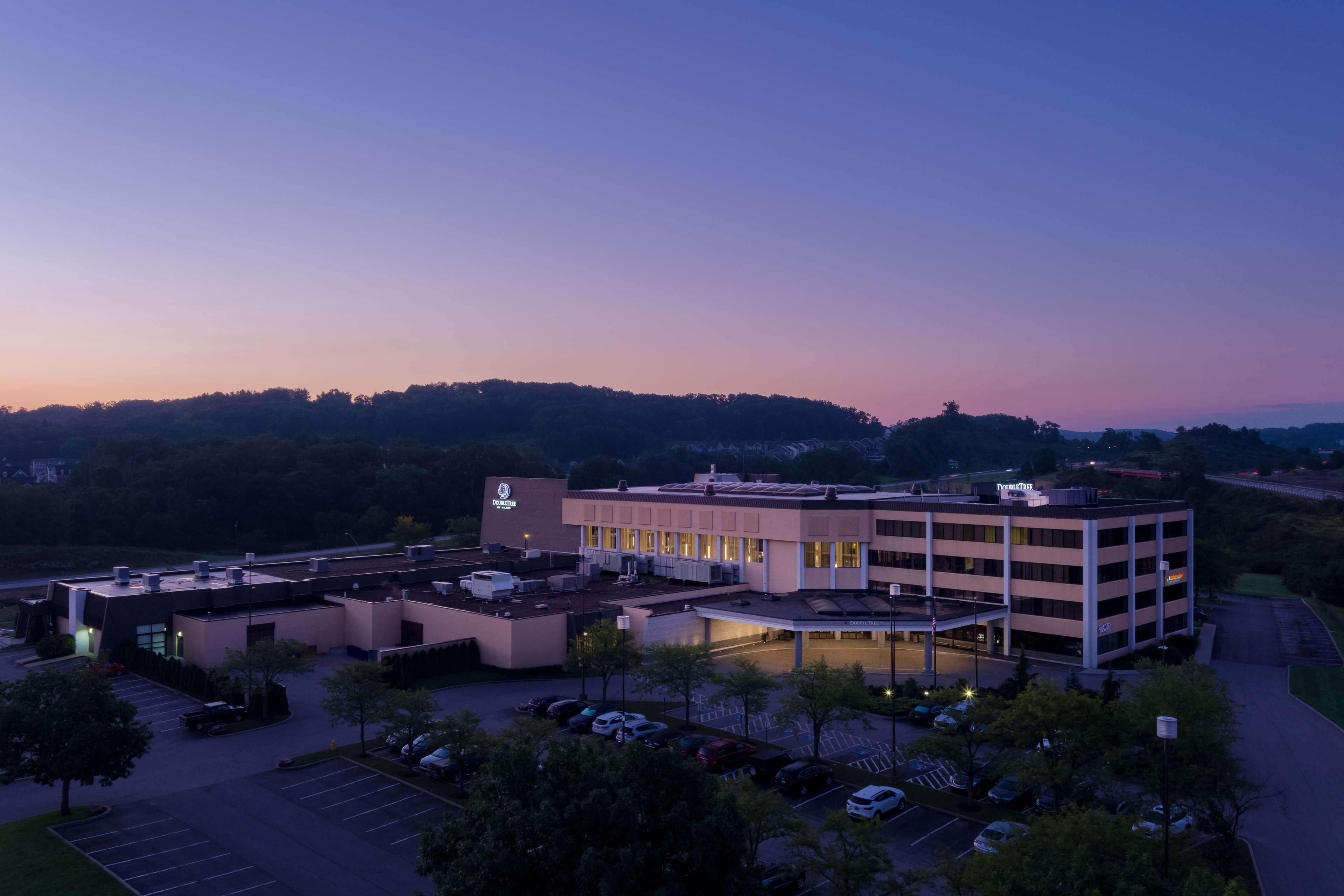 Doubletree By Hilton Pittsburgh - Cranberry Hotel Cranberry Township Exterior photo