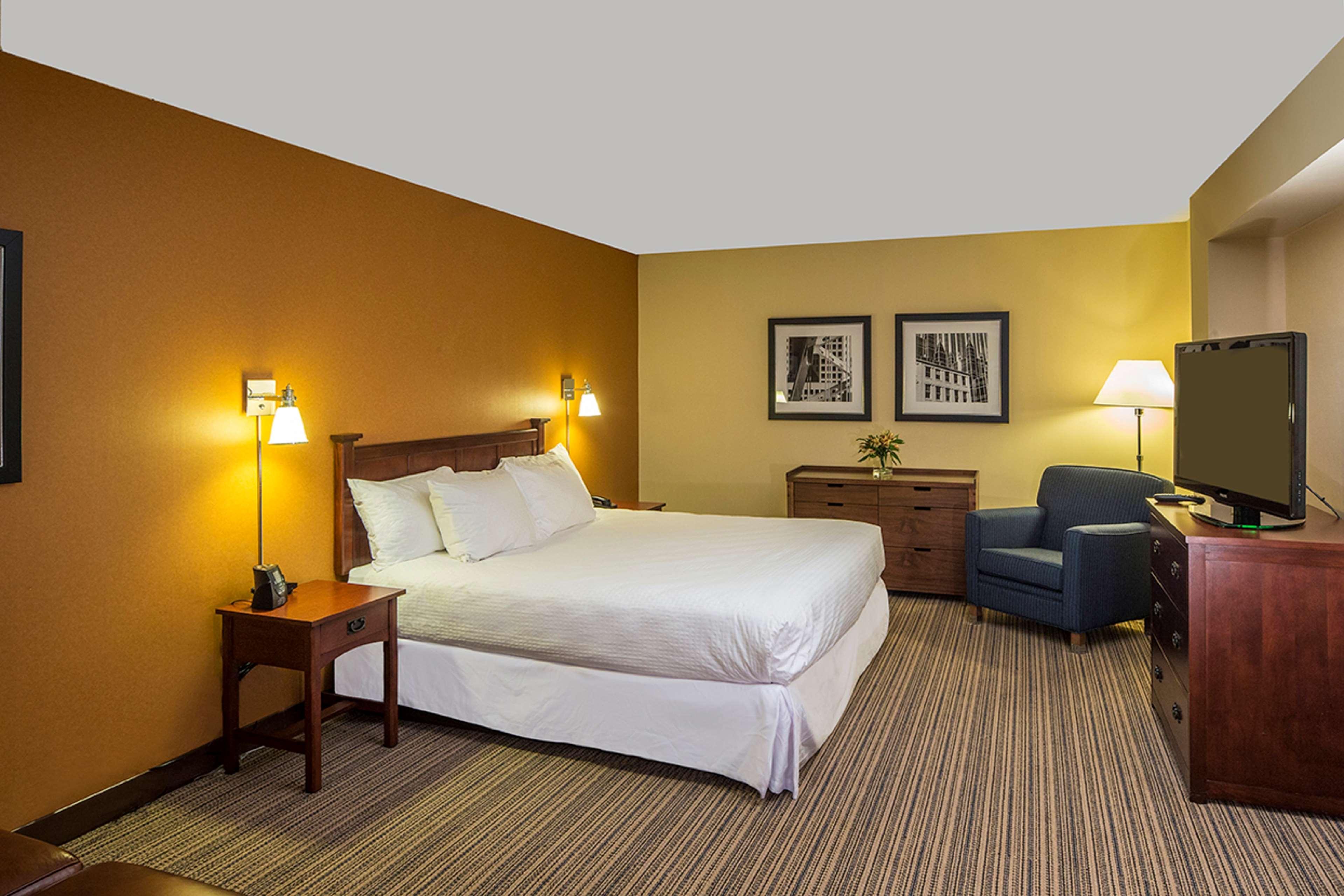 Doubletree By Hilton Pittsburgh - Cranberry Hotel Cranberry Township Exterior photo