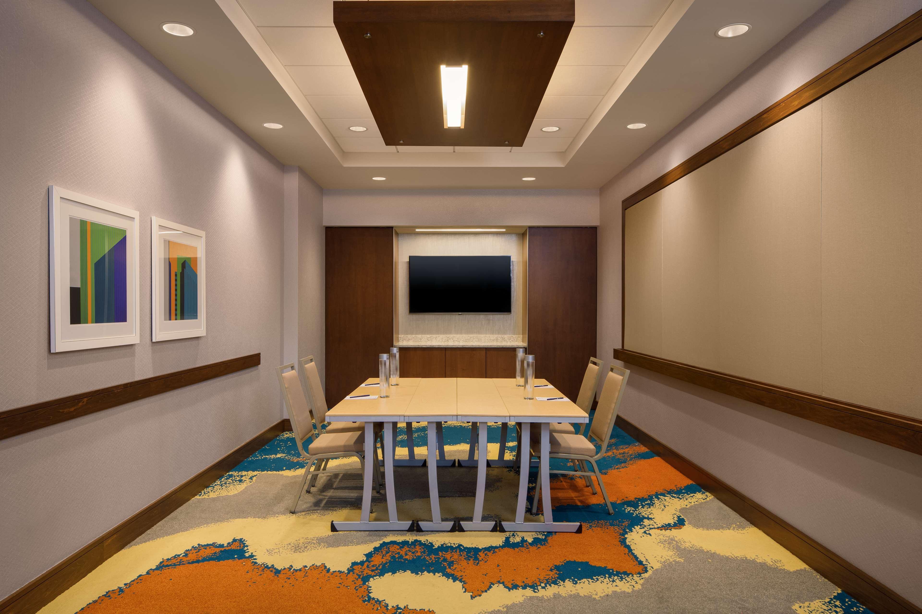 Doubletree By Hilton Pittsburgh - Cranberry Hotel Cranberry Township Exterior photo