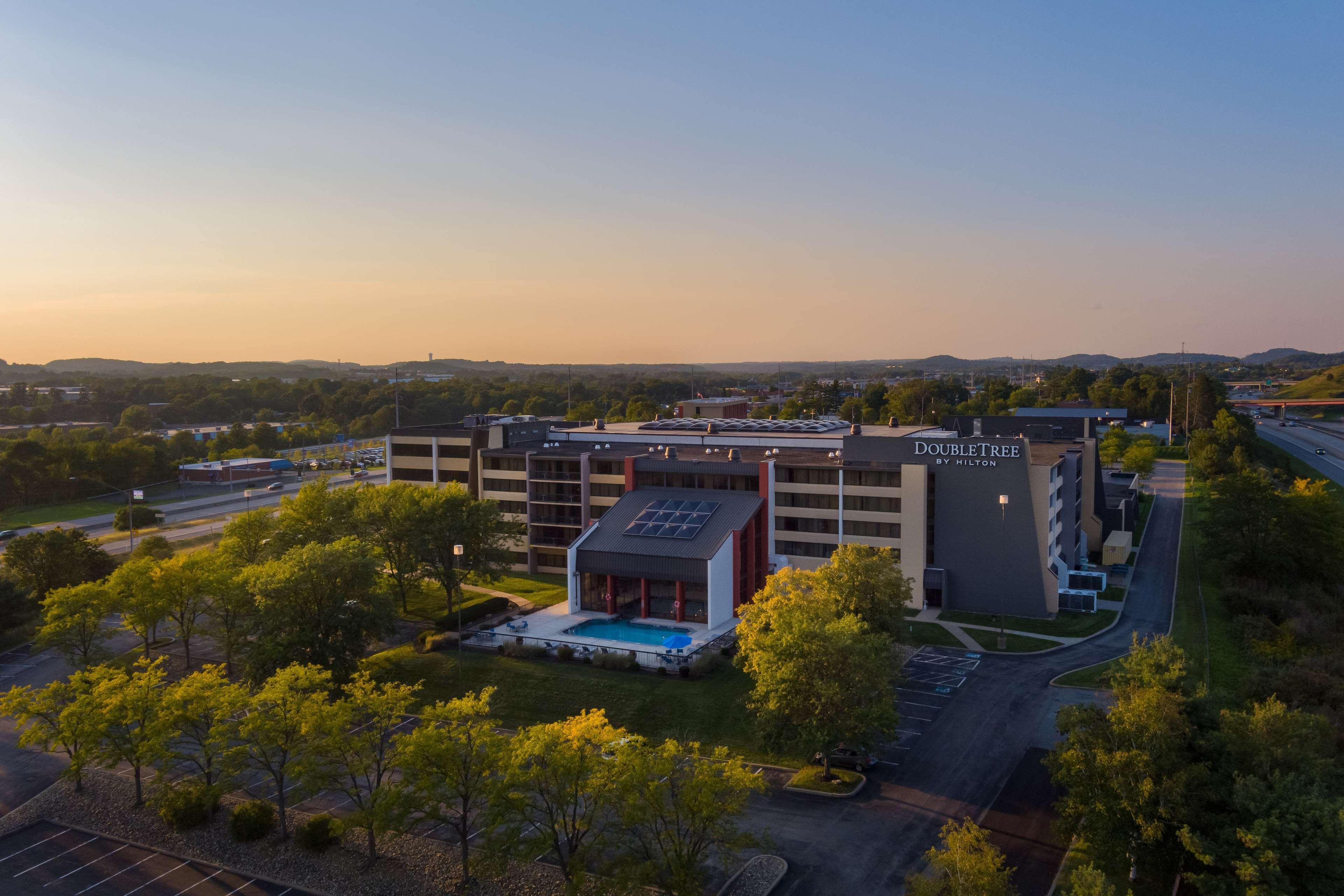 Doubletree By Hilton Pittsburgh - Cranberry Hotel Cranberry Township Exterior photo